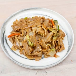 Stir Fried Thick Noodles
